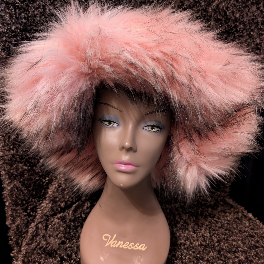 NWT Generation Kiss brand pink and black faux fur  bucket hat